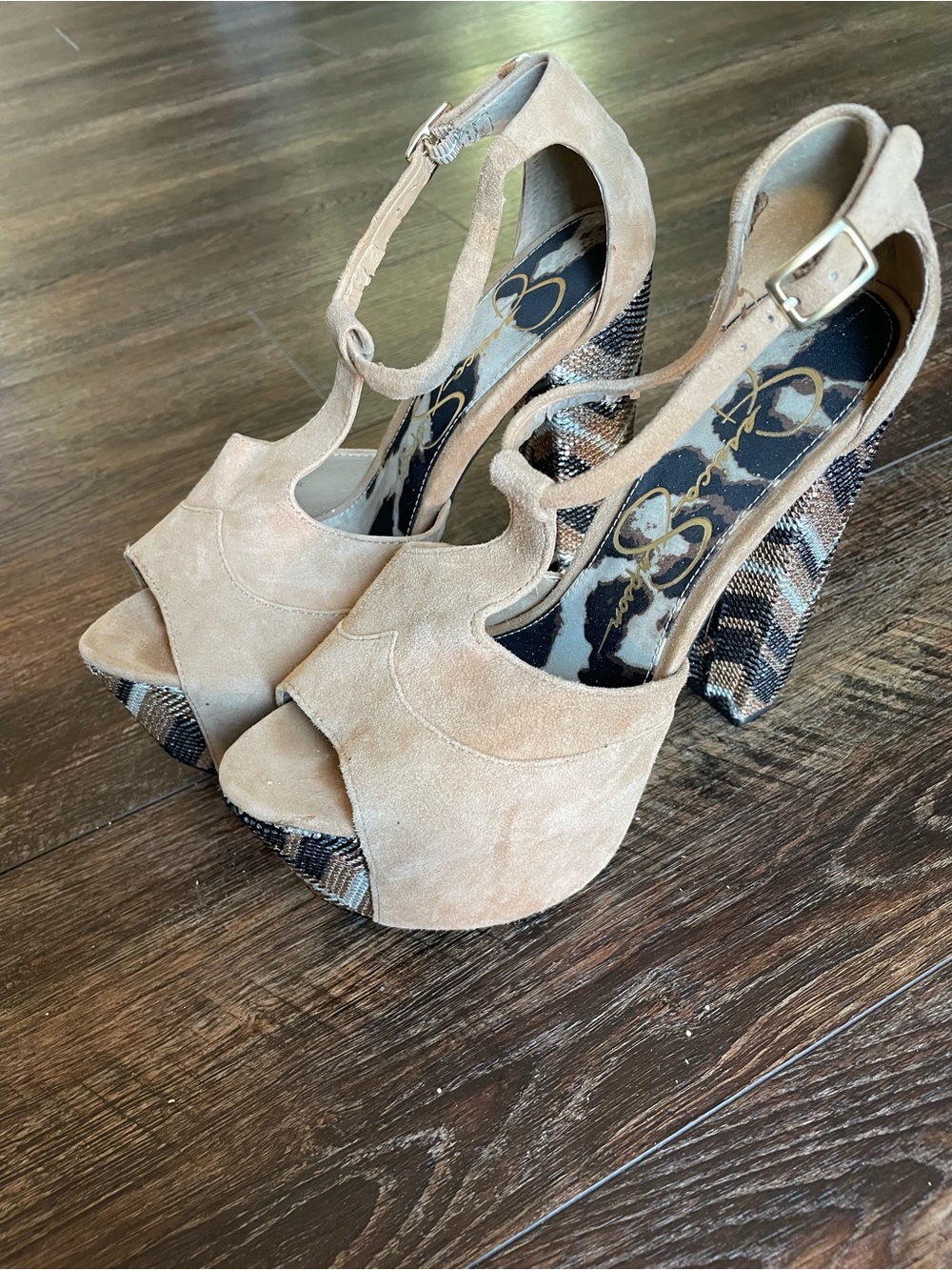 Jessica Simpson Platform heels